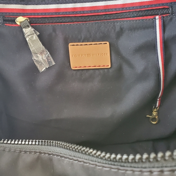 Tommy Hilfiger bag - Picture 3 of 4